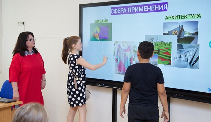 Московские школы станут виртуальными